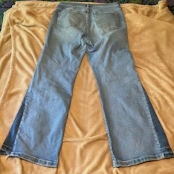 GAP size 31x12s High Rise Patched 70s Flare Jeans - Picture 2 of 11